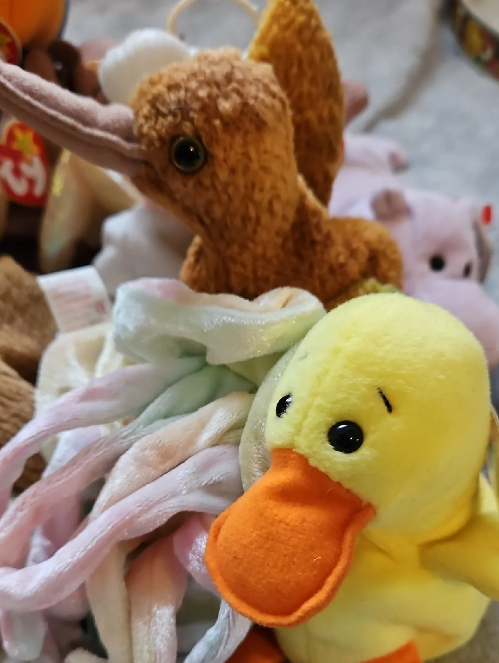 Vintage Ty Beanie Baby Lot of 16 4+lbs Collection  Bears Bat Hippo Duck & More - Picture 16 of 16